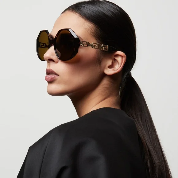 ? - Authentic New VERSACE VE4395 108/73 havana Sunglasses NEW VERSACE VE4395 108/73 HAVANA OVERSIZED WOMEN main image 2